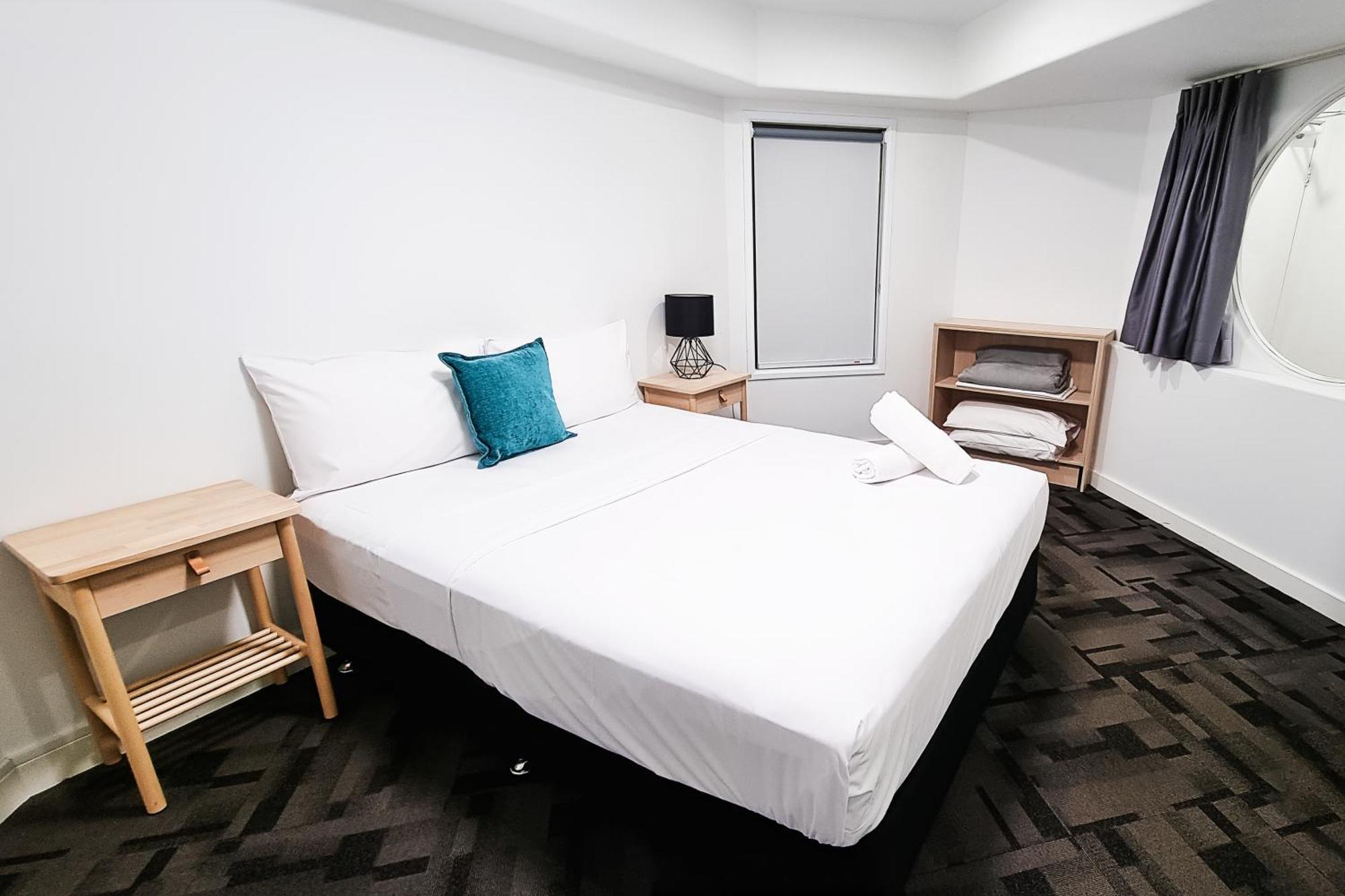 Tiki Hotel Apartments Surfers Paradise Gold Coast Extérieur photo