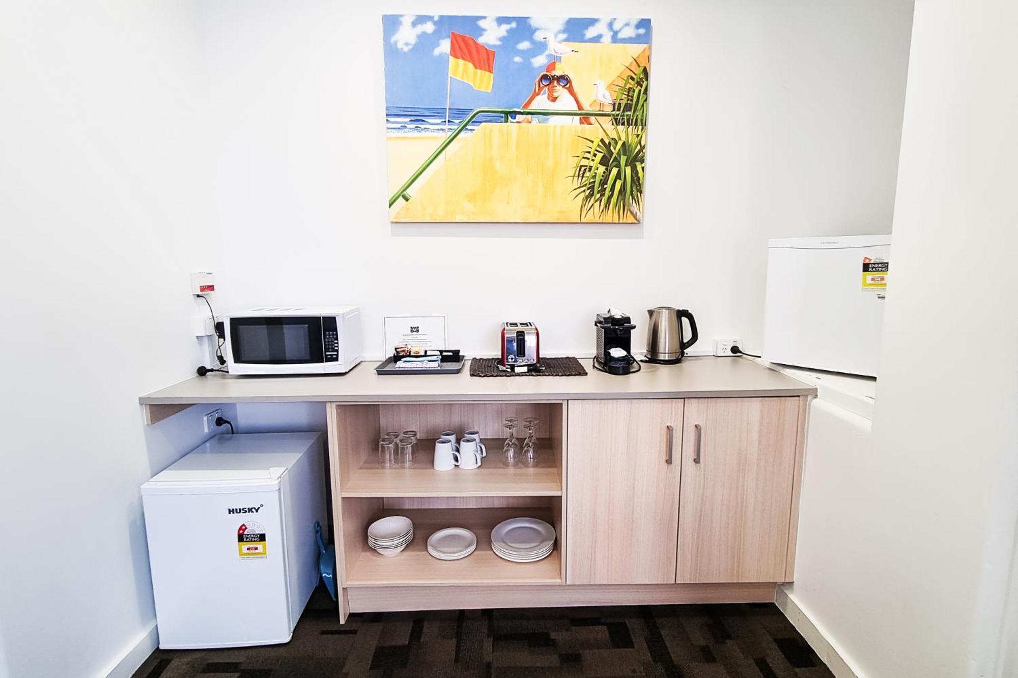 Tiki Hotel Apartments Surfers Paradise Gold Coast Extérieur photo
