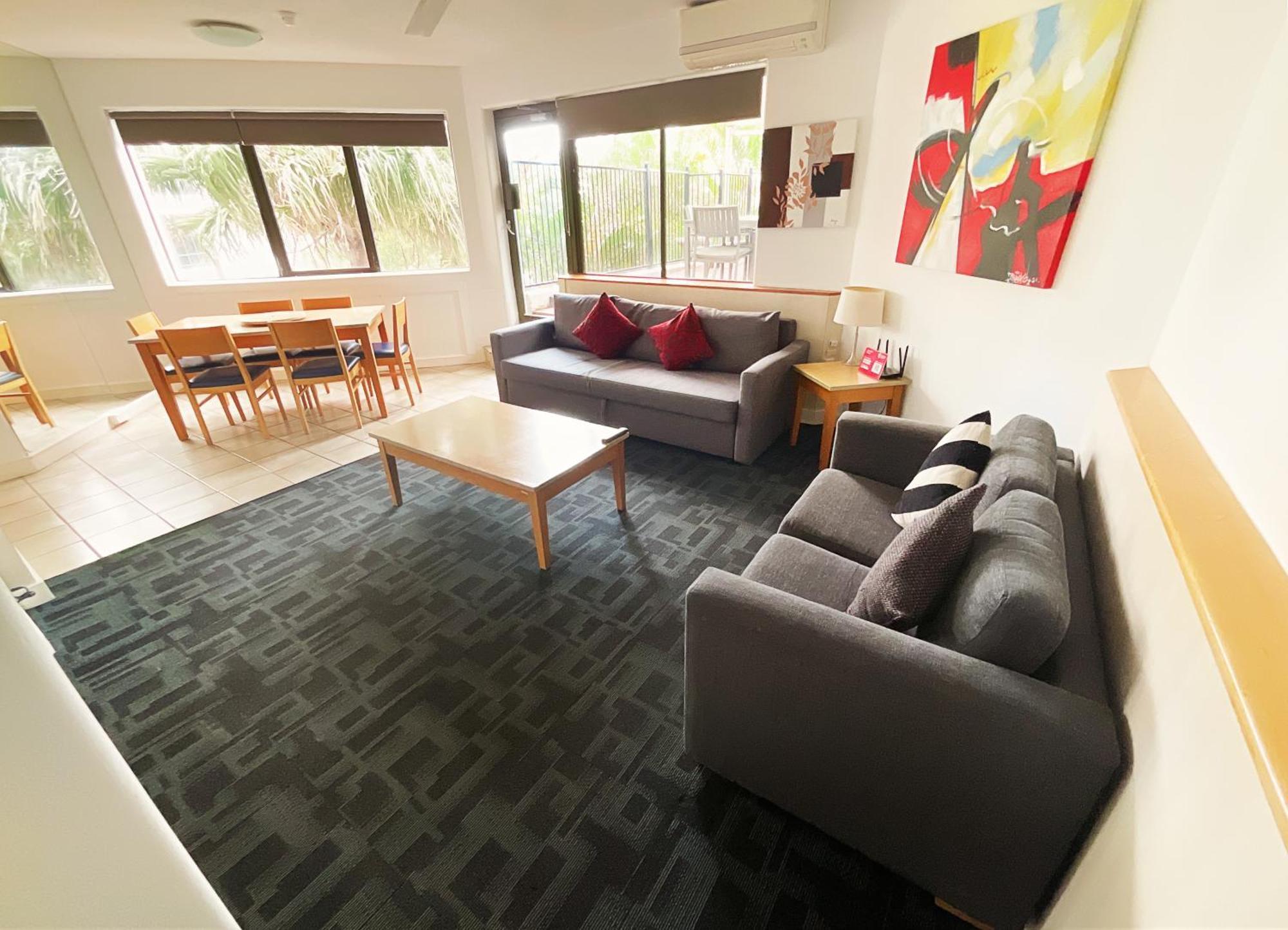 Tiki Hotel Apartments Surfers Paradise Gold Coast Extérieur photo