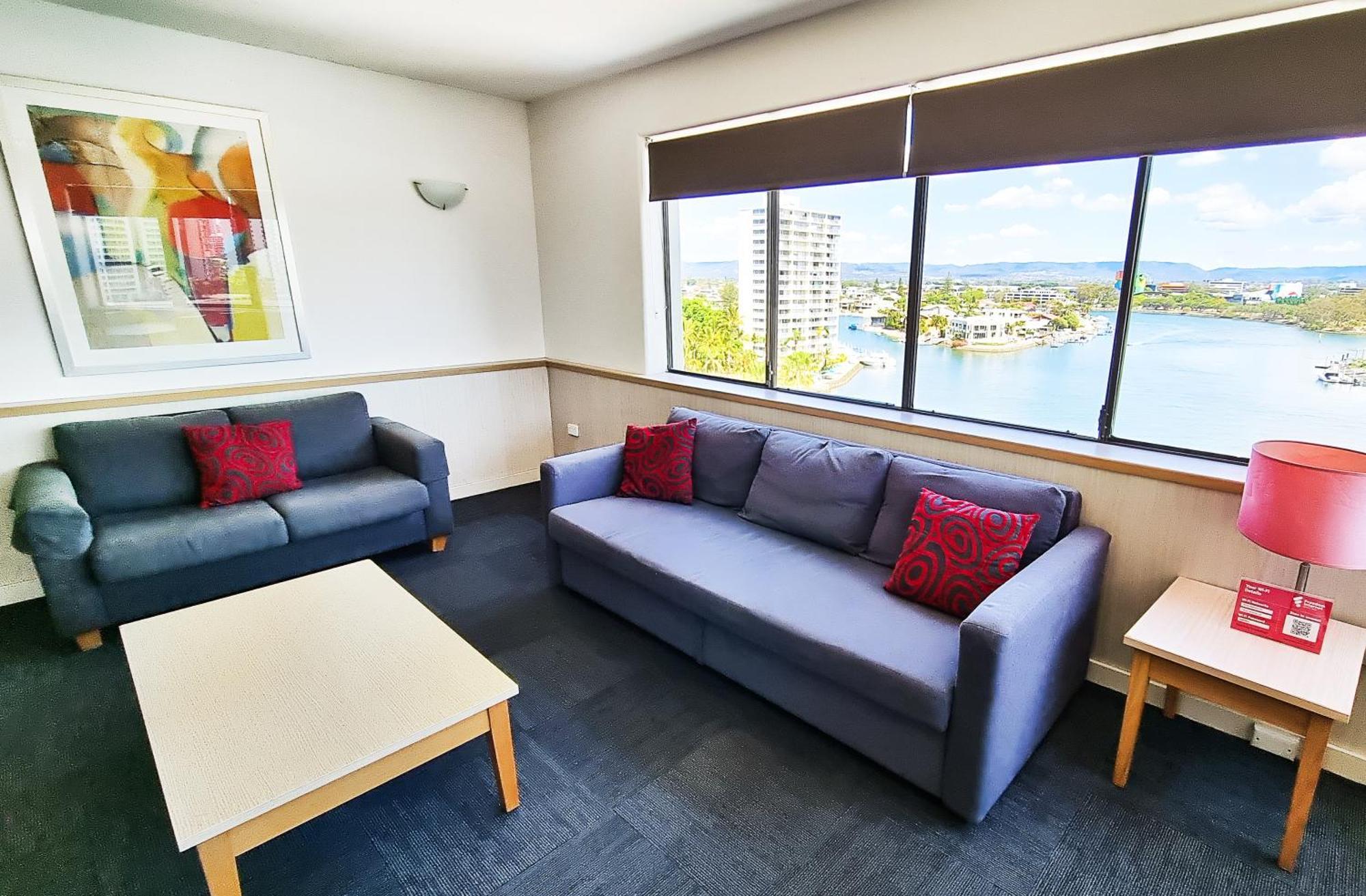 Tiki Hotel Apartments Surfers Paradise Gold Coast Extérieur photo
