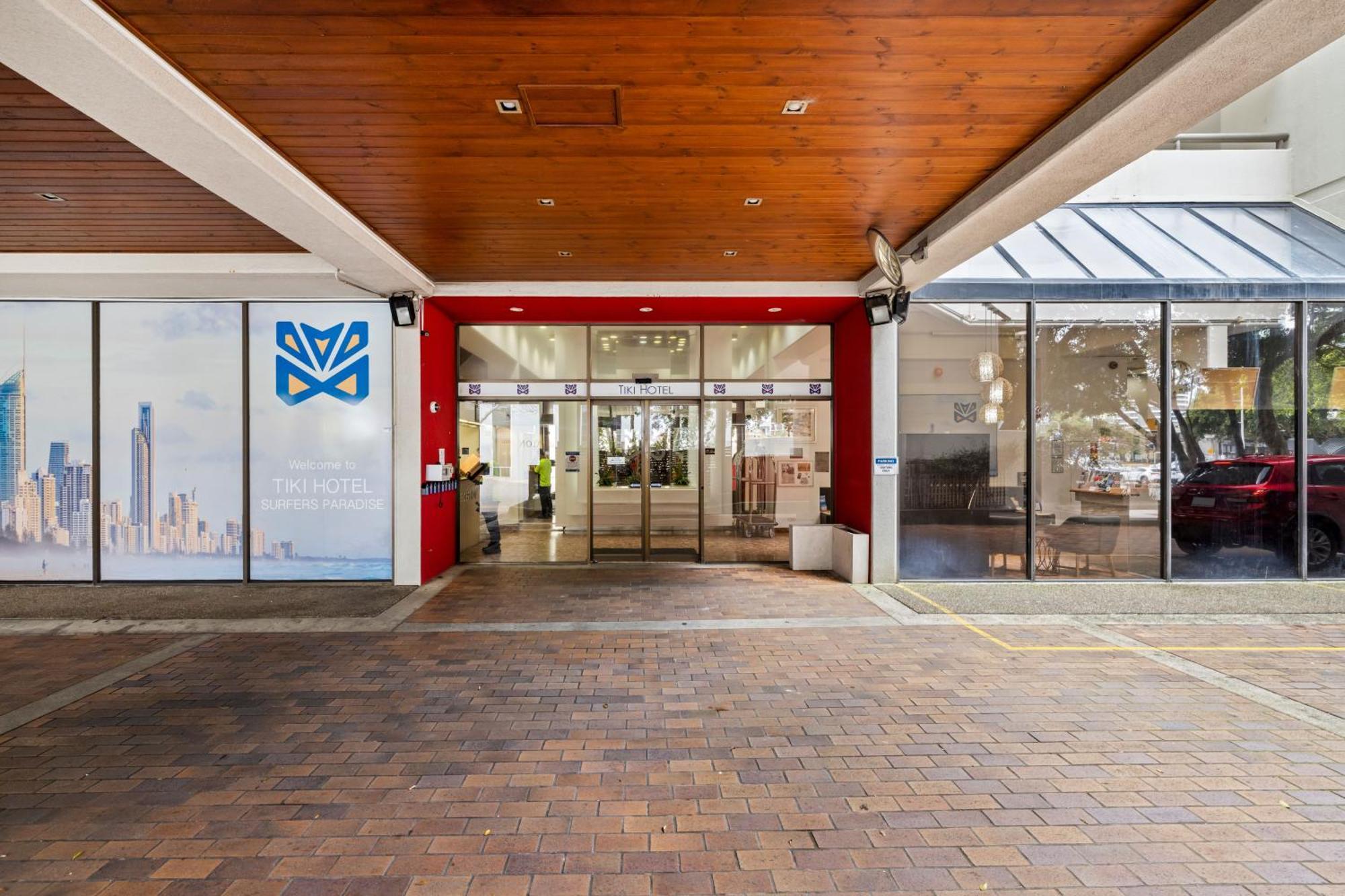Tiki Hotel Apartments Surfers Paradise Gold Coast Extérieur photo